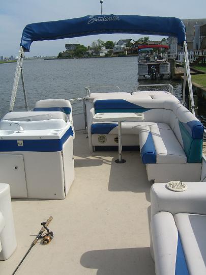 Pontoon Boat July 2007 004.JPG